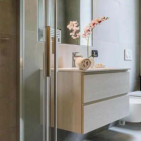Apartament Skyline - 9a *